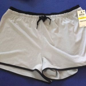 NWT! Gray Athletic Shorts Size Medium